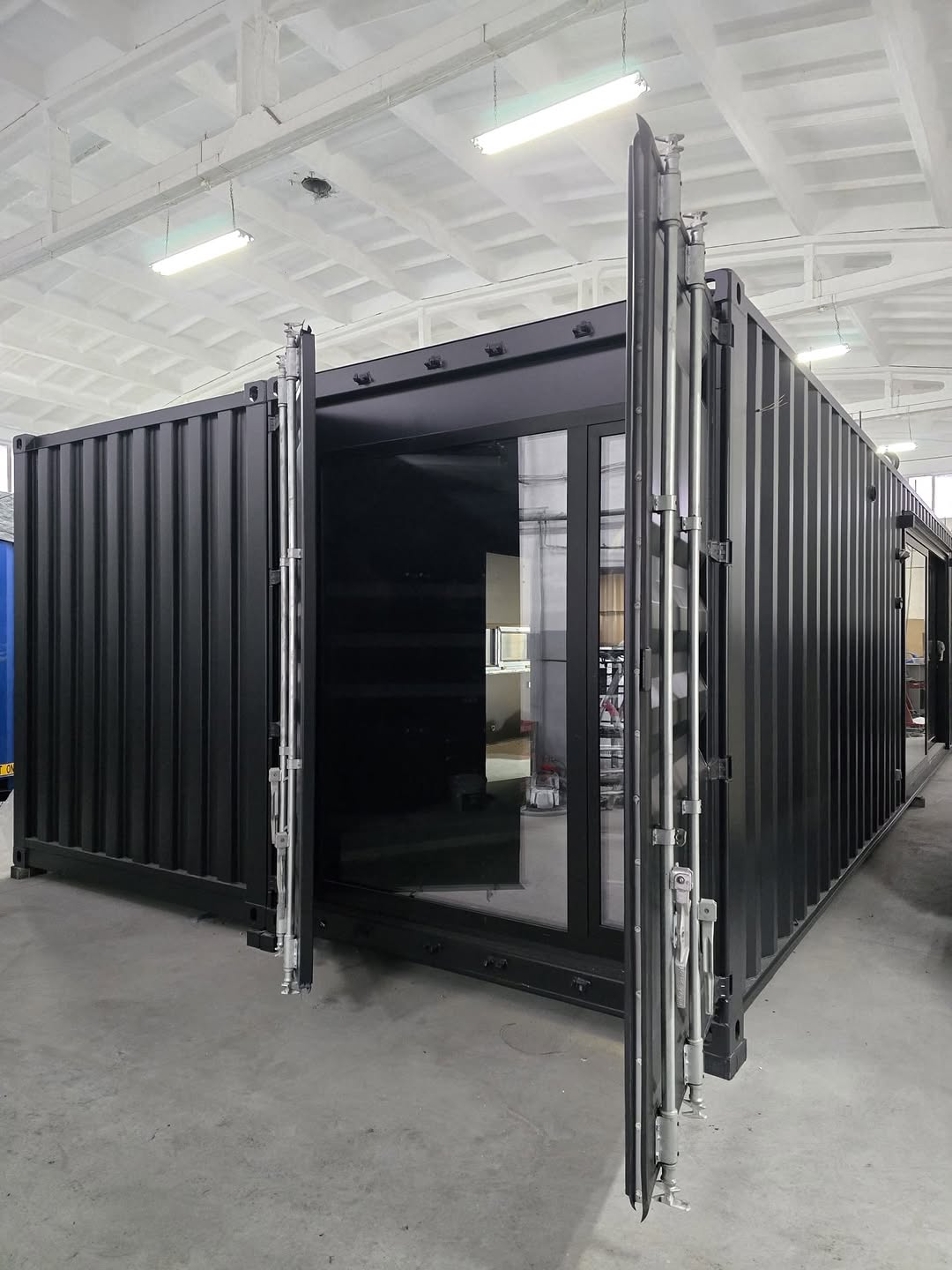 Modern Black Container Office / Studio