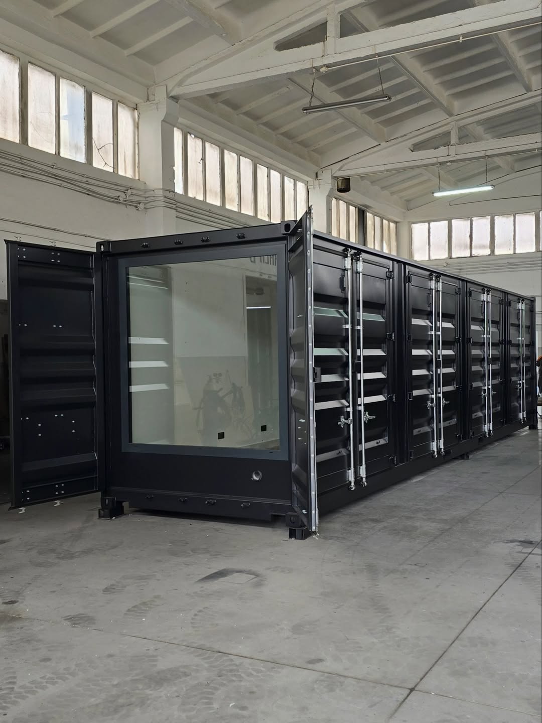 12m / 40ft Full Side-Opening Container with Glazed End