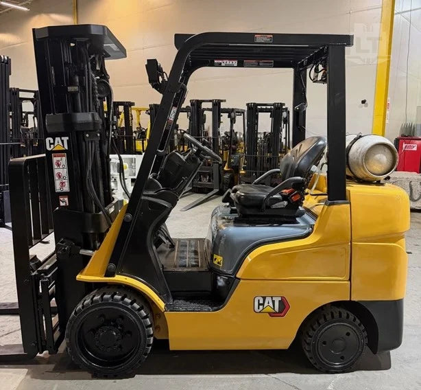 2023 Caterpillar GC30N 6,000 lb LPG Forklift