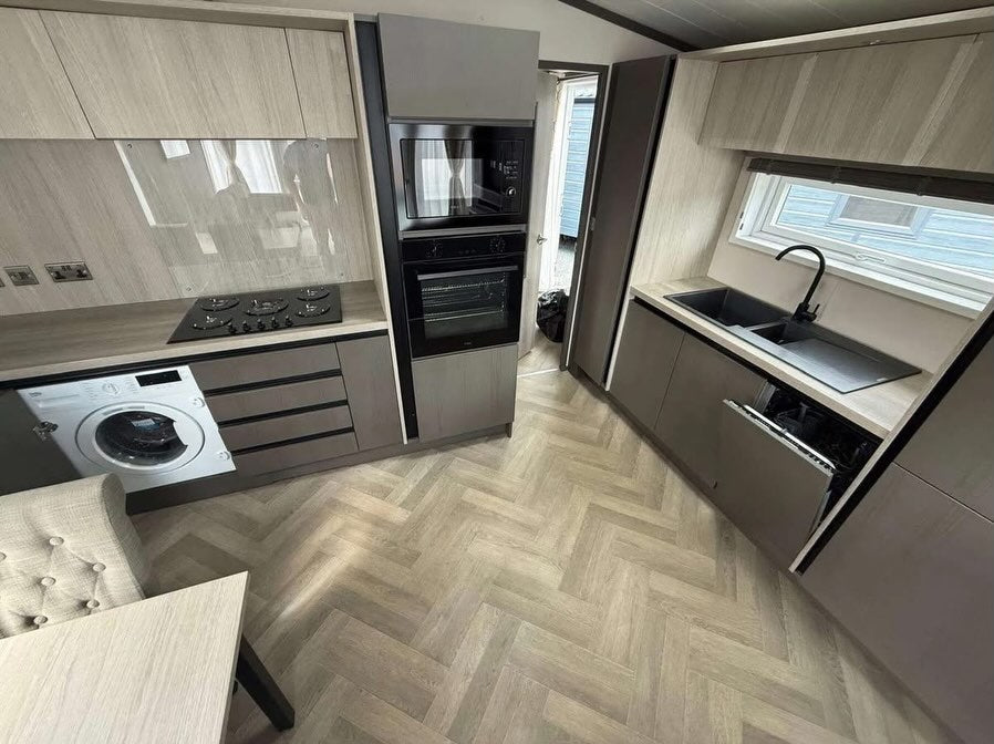 2-Bedroom Luxury Park Home / Static Caravan