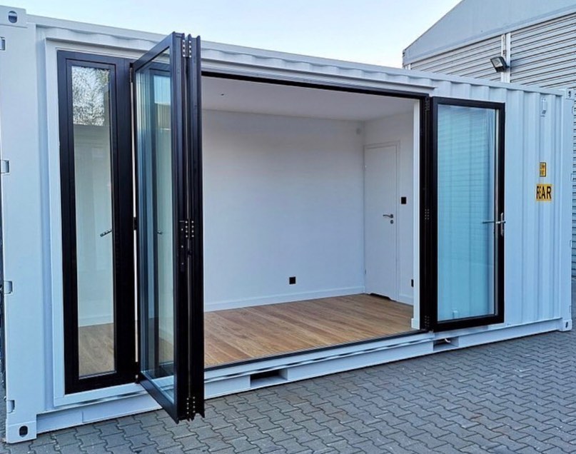 6m / 20ft Modern Container Office with Folding Glass Doors