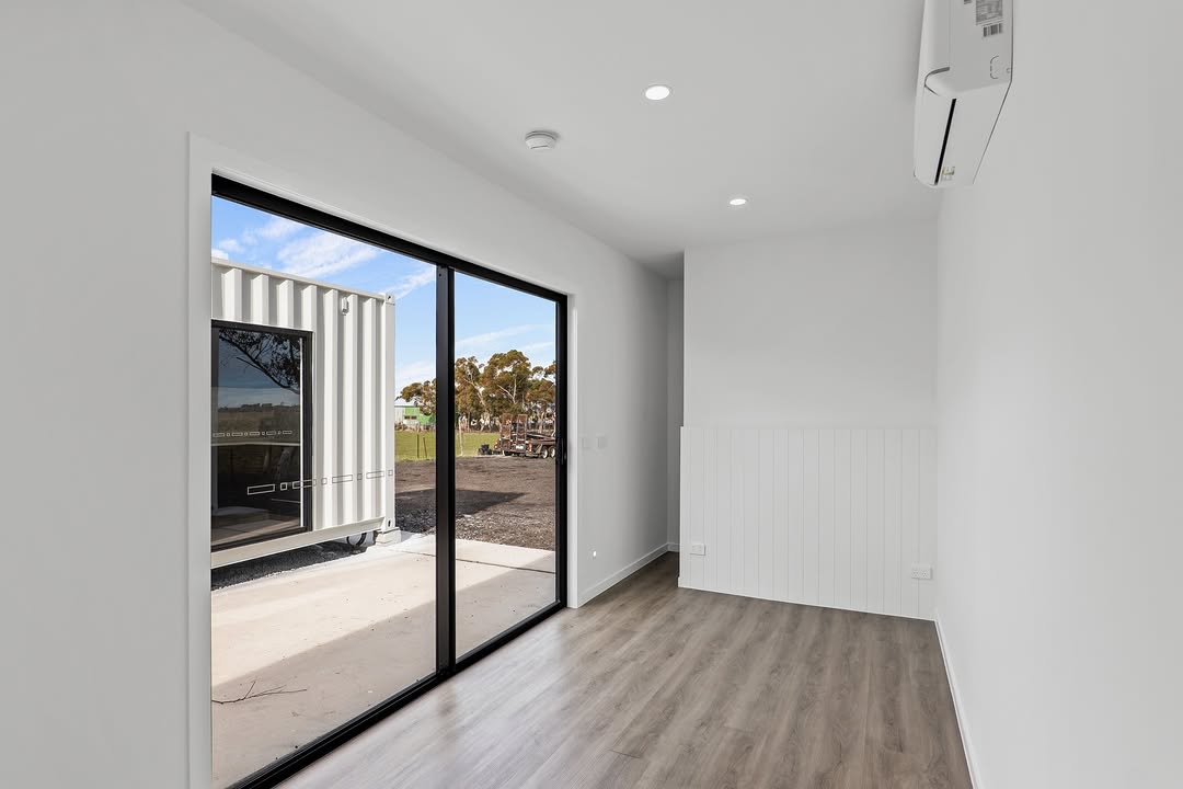 12m / 40ft Converted Container Home / Office