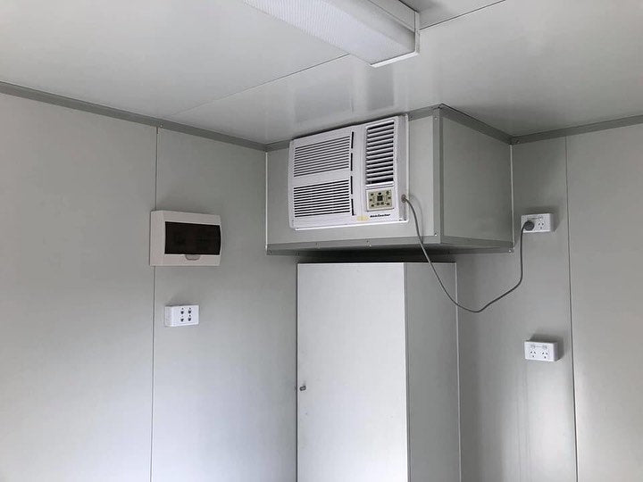 6M / 20FT OFFICE CONVERTED CONTAINER