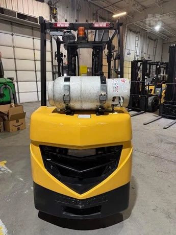 2023 Caterpillar GC30N 6,000 lb LPG Forklift