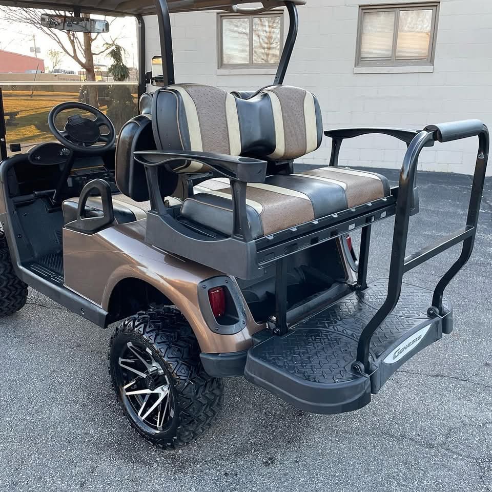 E-Z-GO RXV 48V Electric Golf Cart