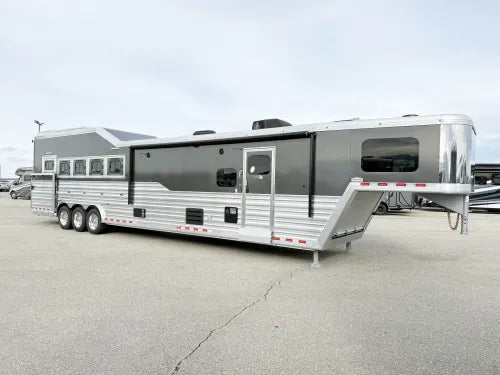 6-Horse Gooseneck Trailer