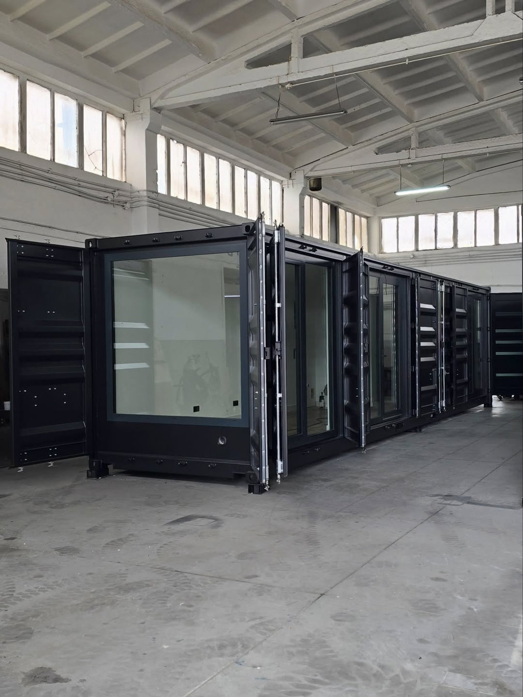 12m / 40ft Full Side-Opening Container with Glazed End