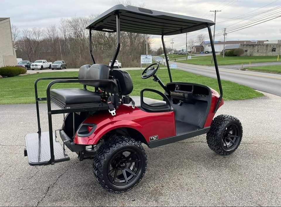 Custom E-Z-GO TXT 48V Lifted Electric Golf Cart