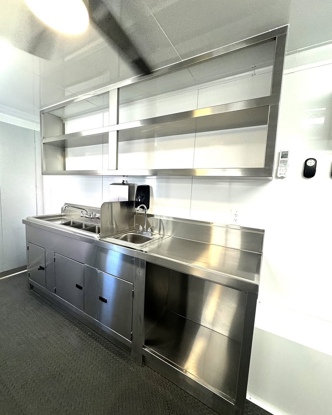 12m / 40ft Container Coffee Shop / Takeaway Kiosk