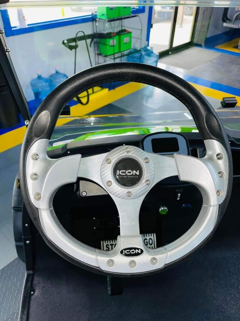 New 2022 ICON i40L 4-Passenger Electric Golf Cart