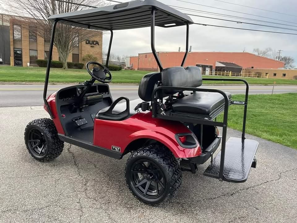 Custom E-Z-GO TXT 48V Lifted Electric Golf Cart